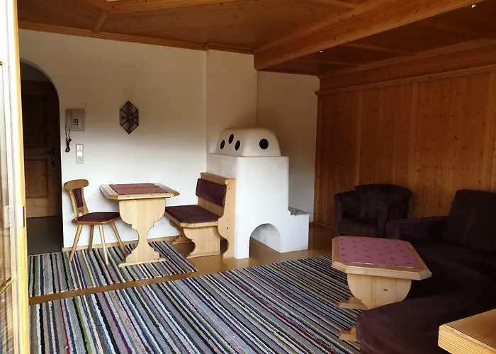 Haus Schiefer * 로이타쉬