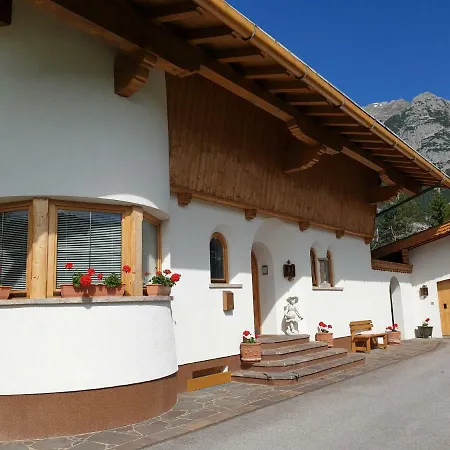 Haus Schiefer Apartment Leutasch